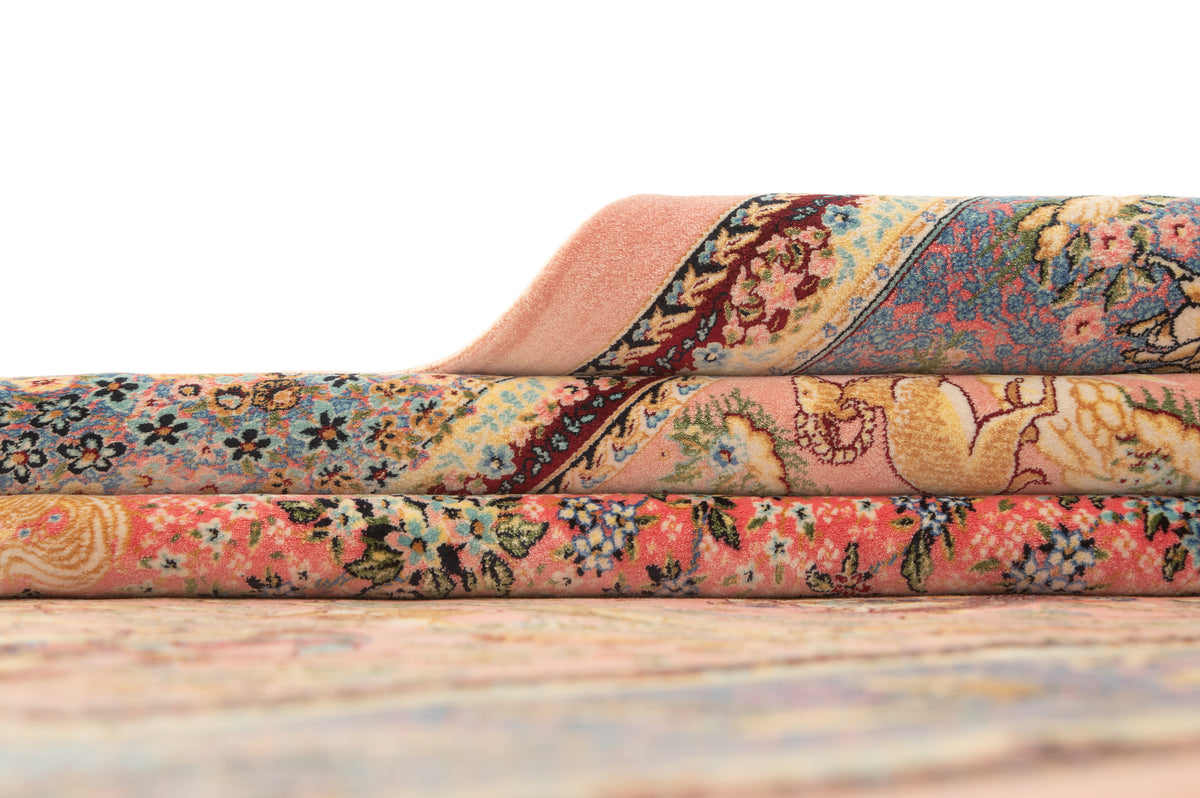 Rechteck Teppich Ghom Design in Rosa von Hadorn™ - Lifestyle Image