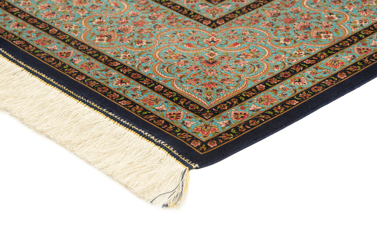 Rechteck Teppich Ghom Design in Dunkelblau von Hadorn™ - Lifestyle Image