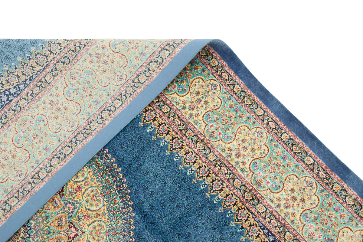 Rechteck Teppich Ghom Design in Blau von Hadorn™ - Lifestyle Image