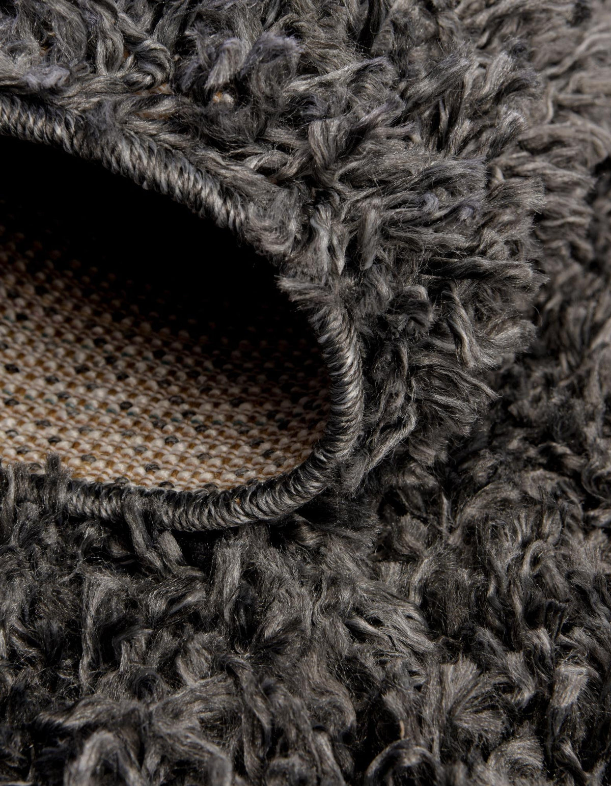 Rechteck Hochflorteppich Zermatt Shag in Grau von Hadorn™ - Lifestyle Image
