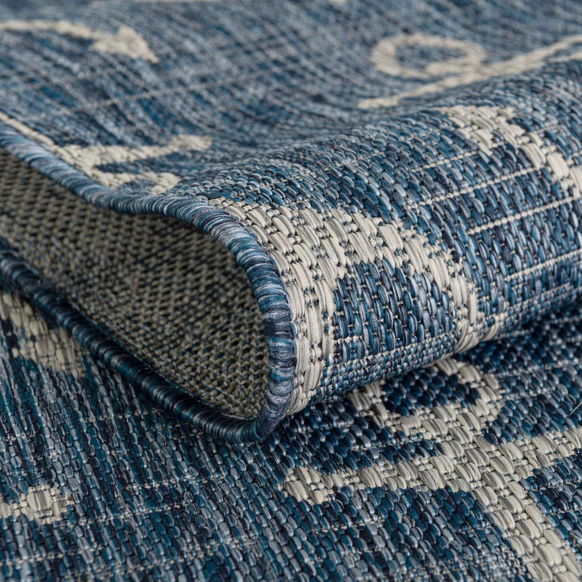 Rechteck Outdoor Teppich Tulum Outdoor in Blau von Hadorn™ - Lifestyle Image