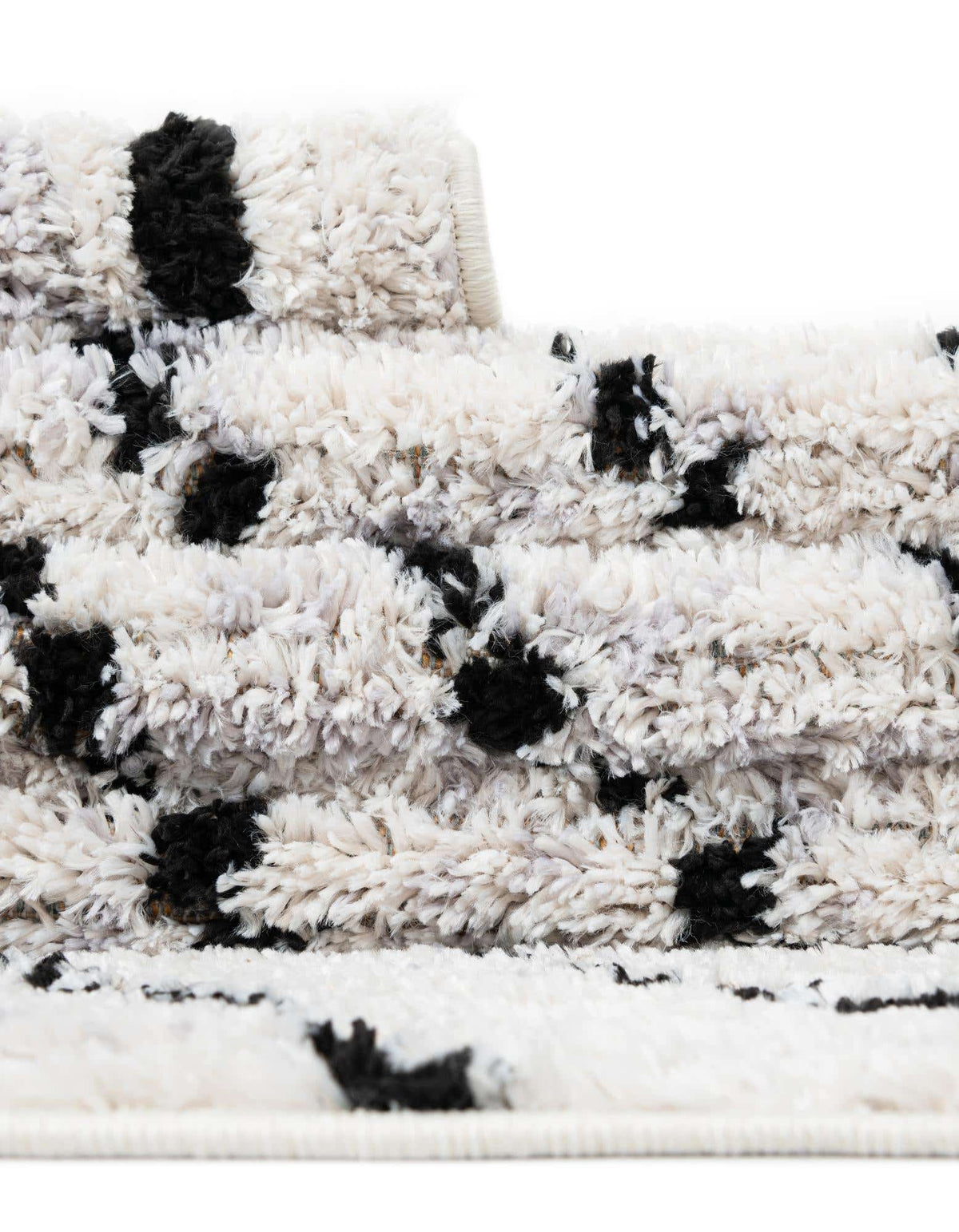 Rechteck Teppich Tagine in Schwarz und Weiss von Hadorn™ - Lifestyle Image