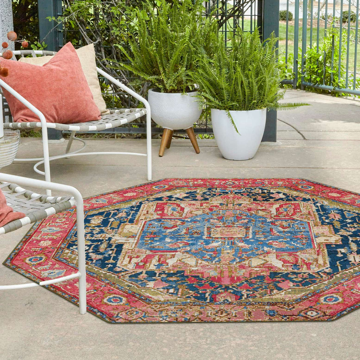 Outdoor Traditional