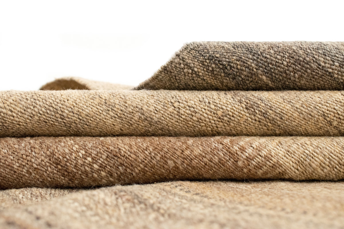 Rechteck Handgeflochten Teppich Baneh Kelim in Beige von Hadorn™ - Lifestyle Image