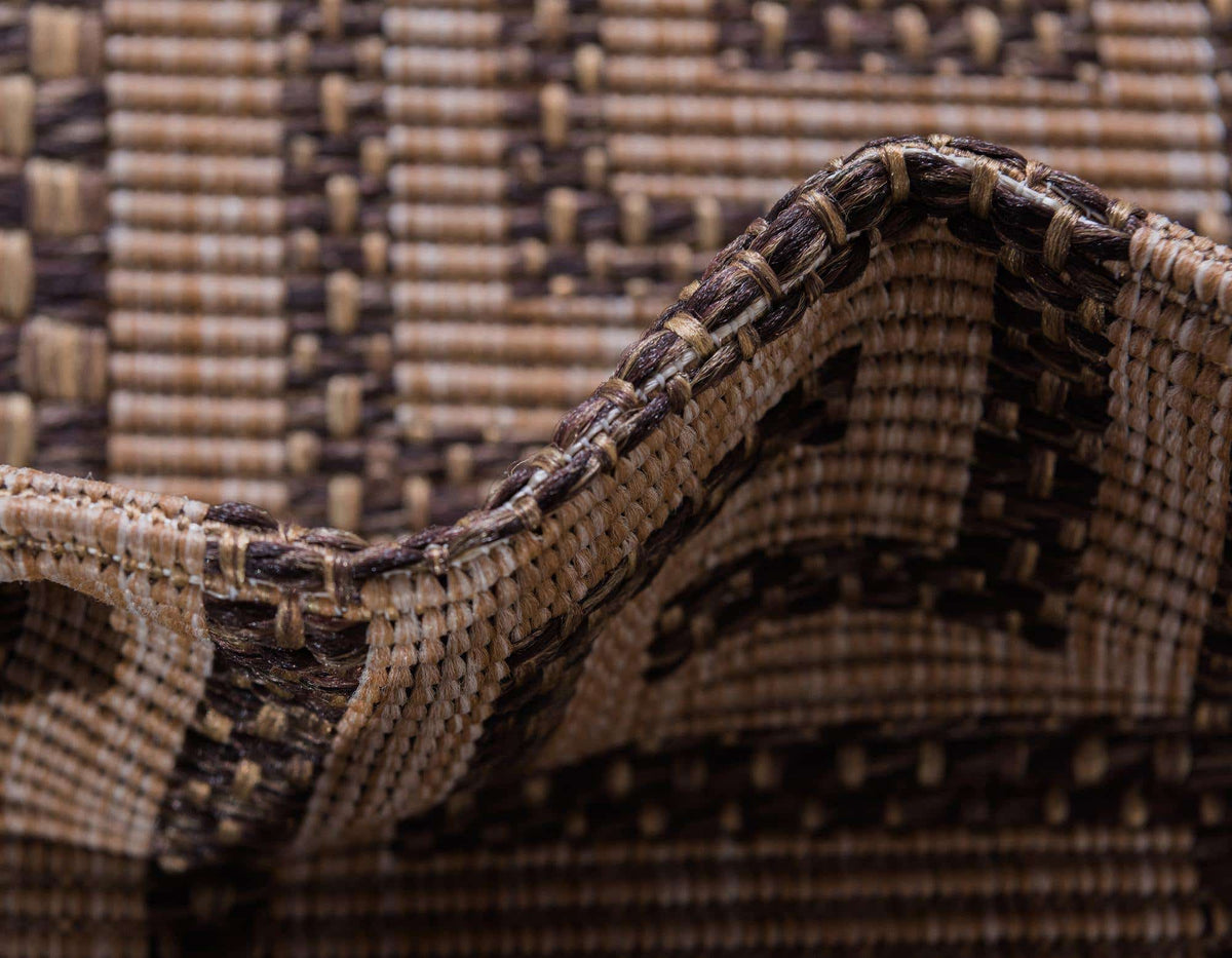 Läufer Outdoor Teppich Outdoor Border in Braun von Hadorn™ - Lifestyle Image