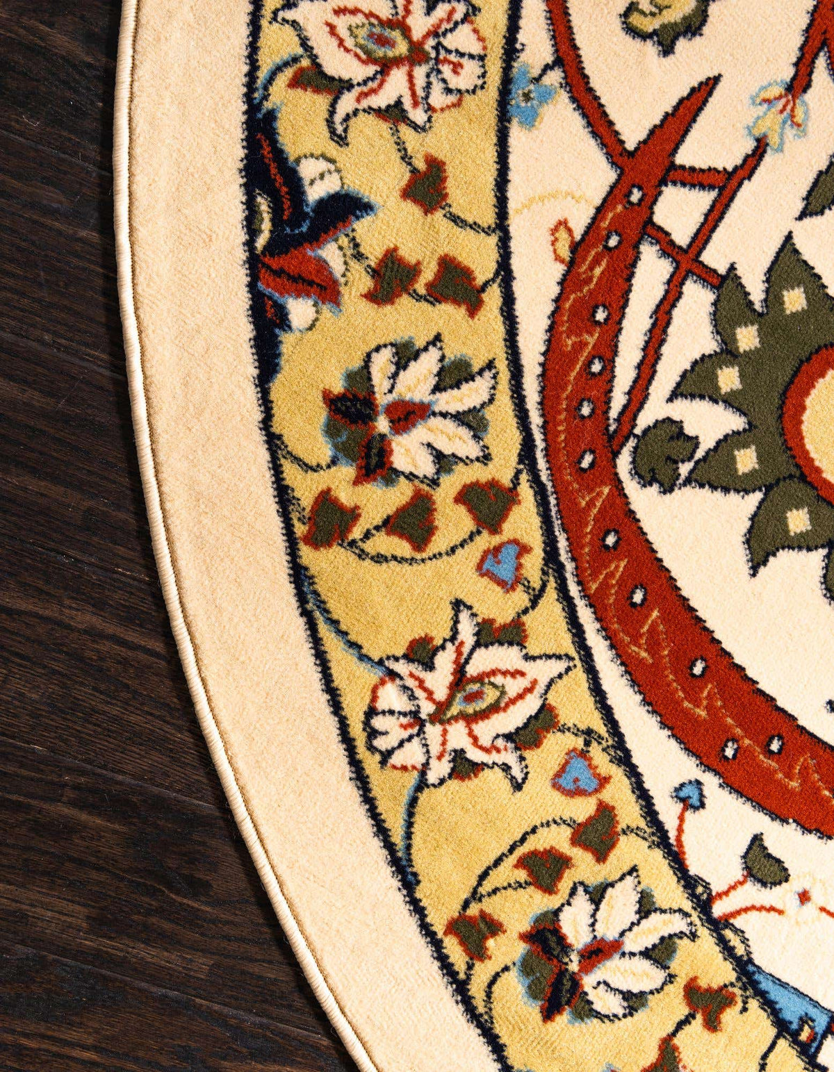 Rund Teppich Isfahan Design in Creme von Hadorn™ - Lifestyle Image