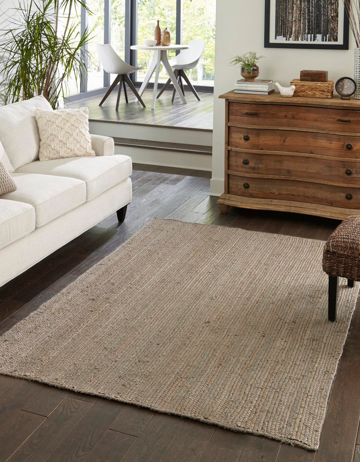 Rechteck Handgeflochten Teppich Braided Jute in Grau von Hadorn™ - Lifestyle Image