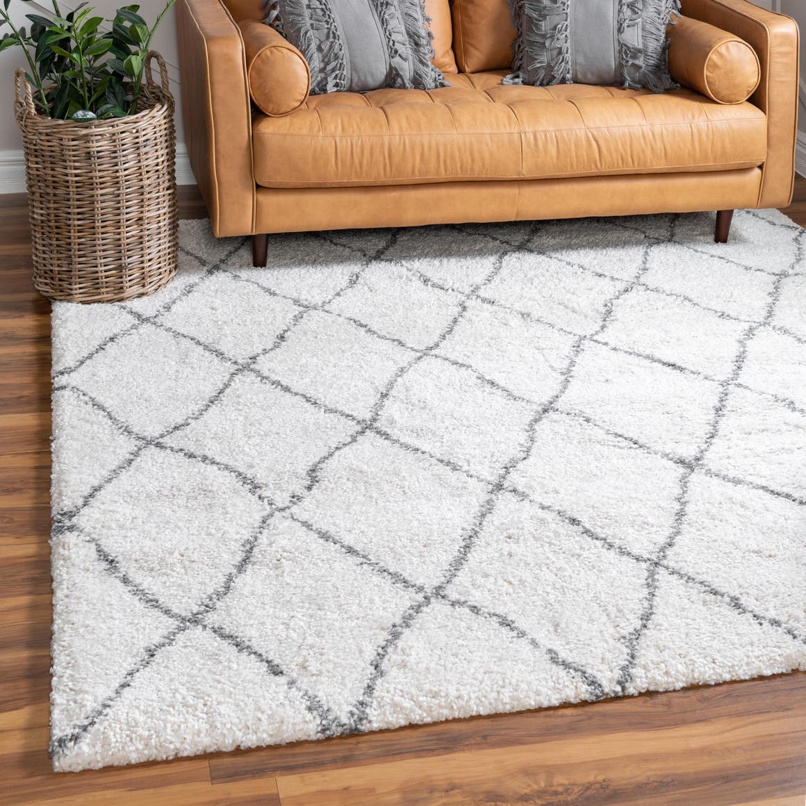 Quadratisch Hochflorteppich Marrakesh Shag in Beige von Hadorn™ - Lifestyle Image