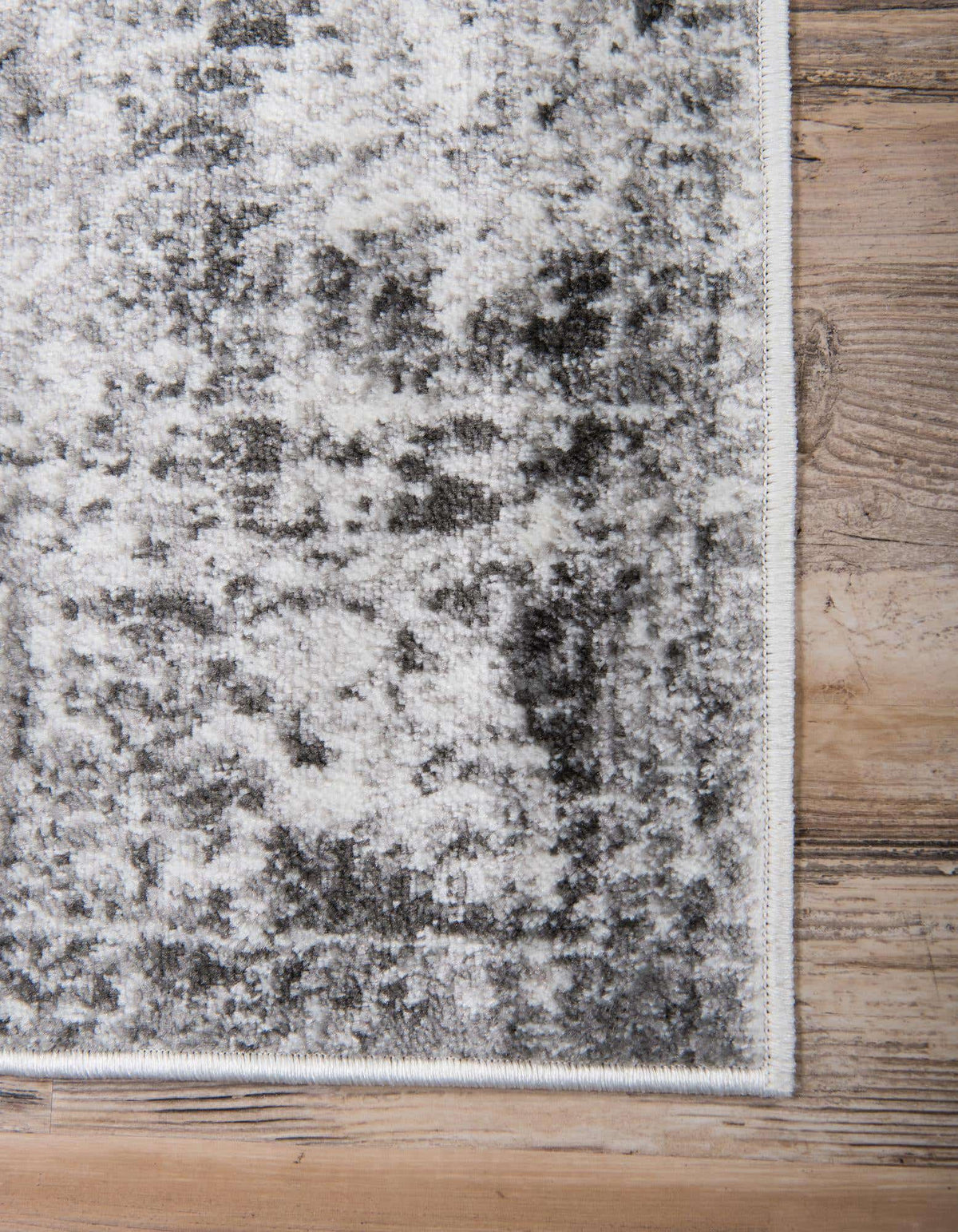 Quadratisch Teppich Monaco in Grau von Hadorn™ - Lifestyle Image