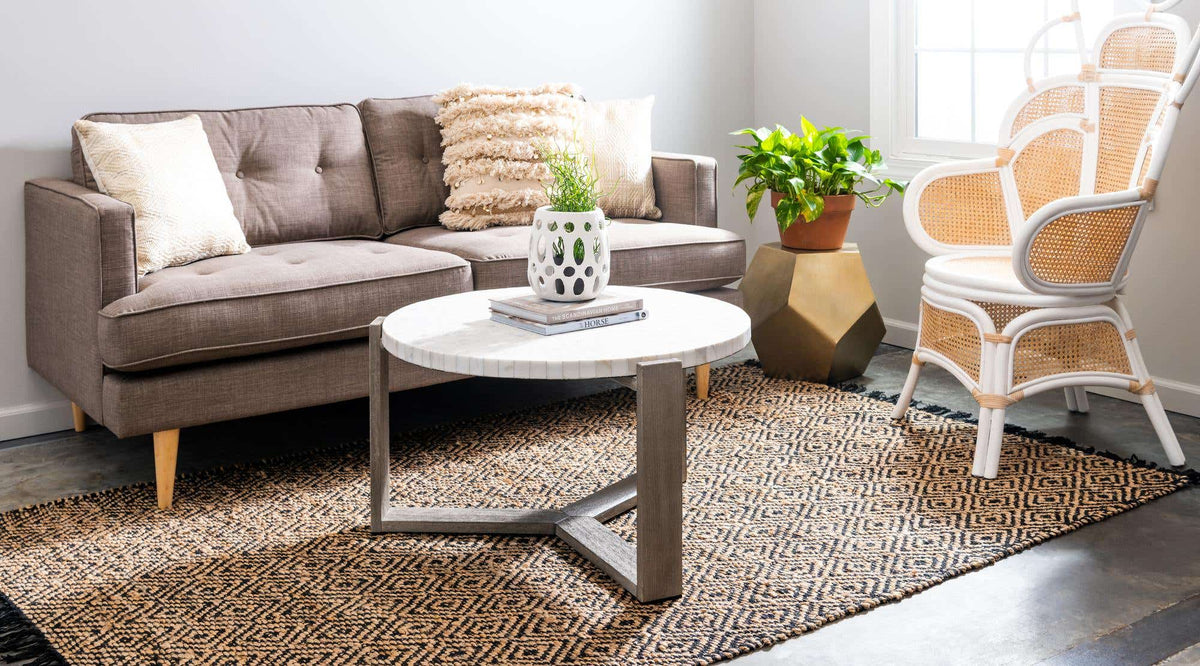 Rechteck Teppich Braided Jute in Schwarz von Hadorn™ - Lifestyle Image