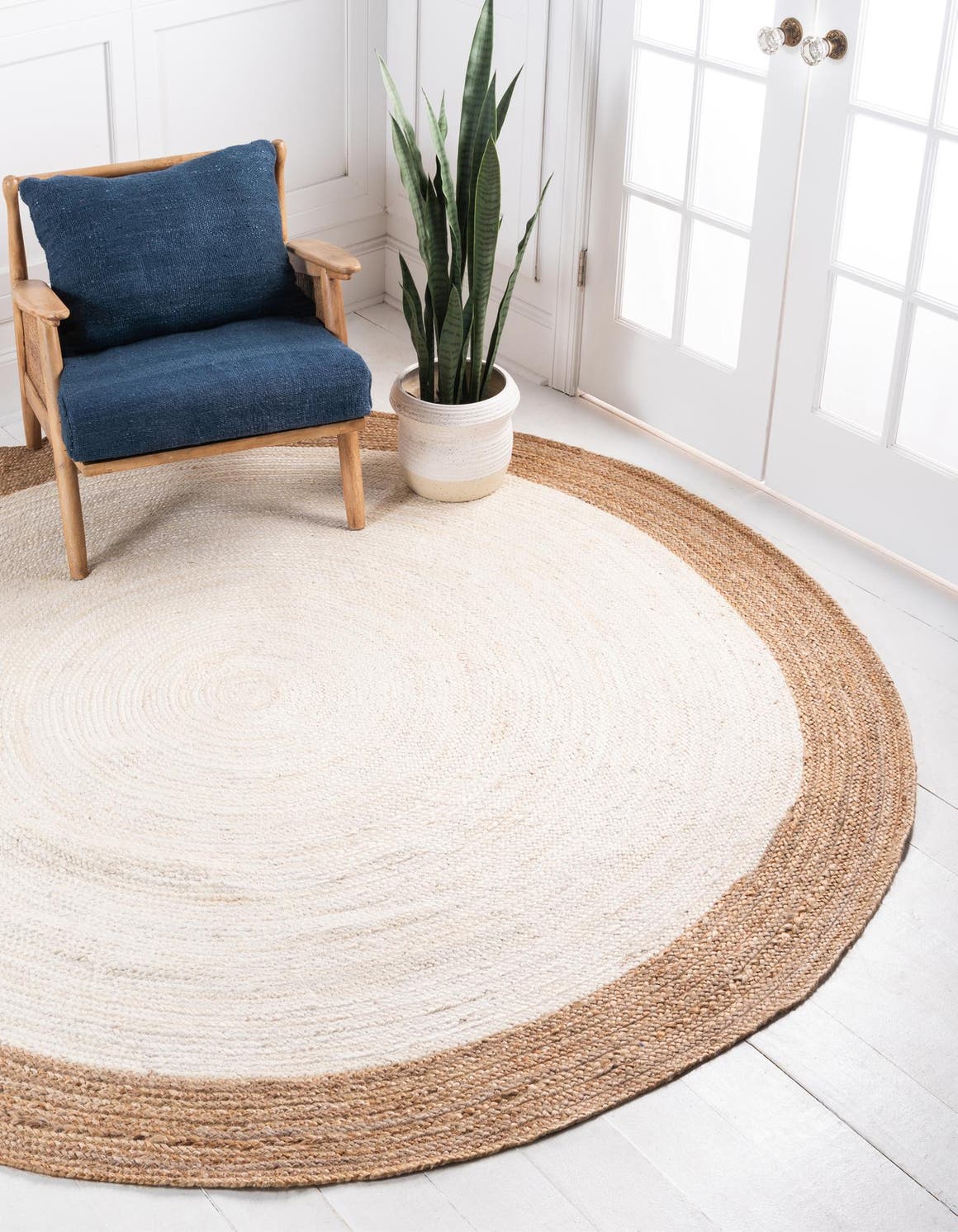 Rund Handgeflochten Teppich Braided Jute in Elfenbein von Hadorn™ - Lifestyle Image