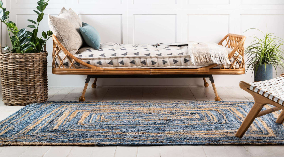 Rechteck Teppich Braided Chindi in Natürlich von Hadorn™ - Lifestyle Image