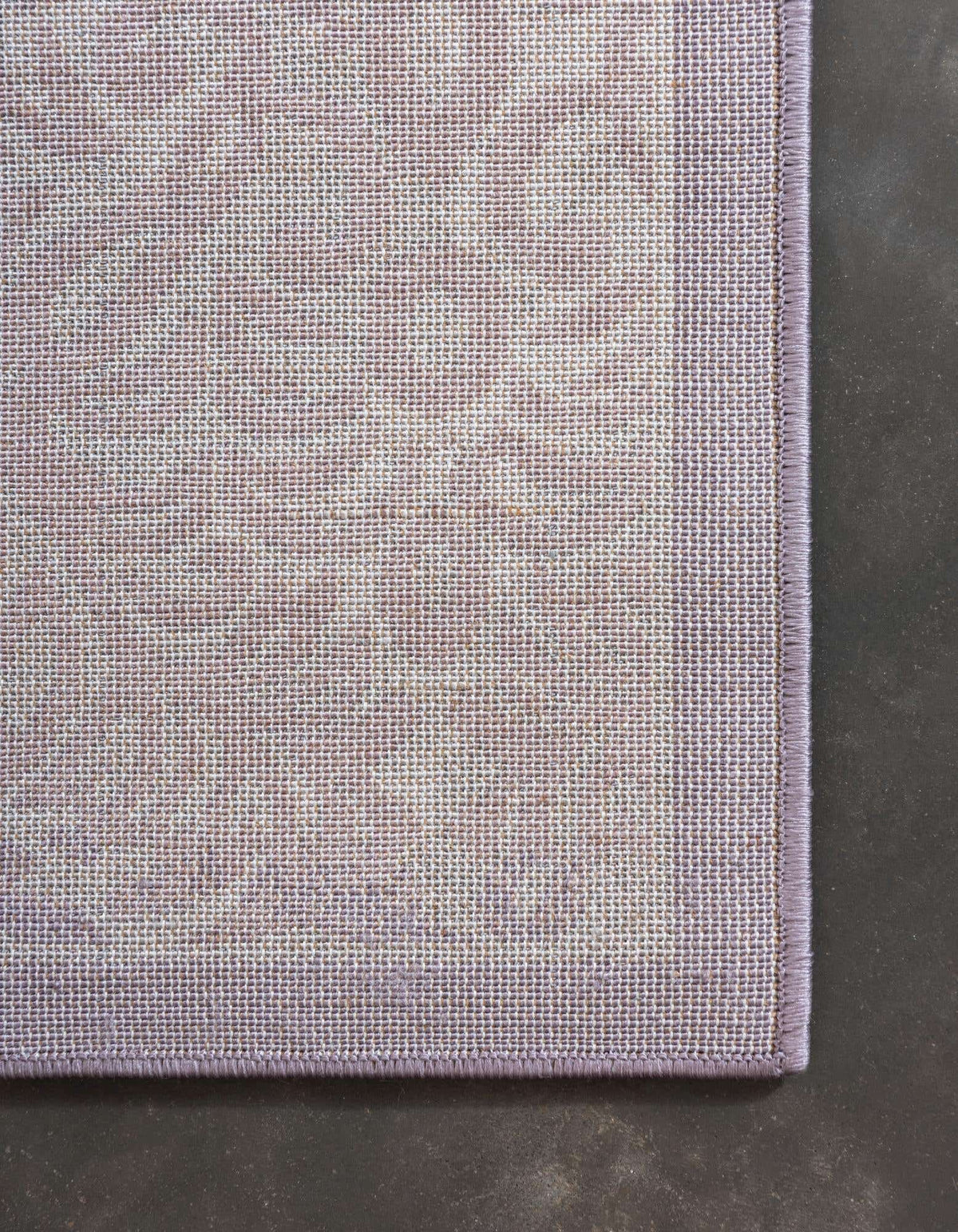 Rechteck Teppich Chesterfield in Violett von Hadorn™ - Lifestyle Image