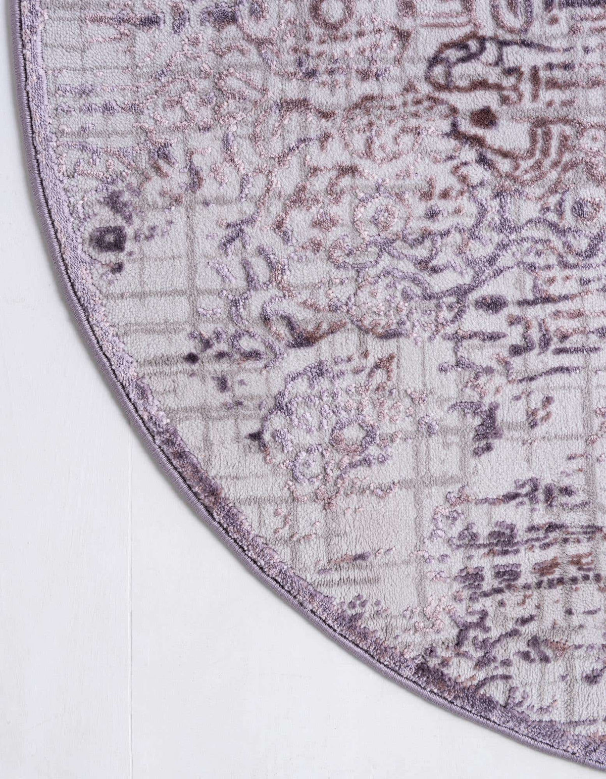 Rund Teppich Chesterfield in Violett von Hadorn™ - Lifestyle Image