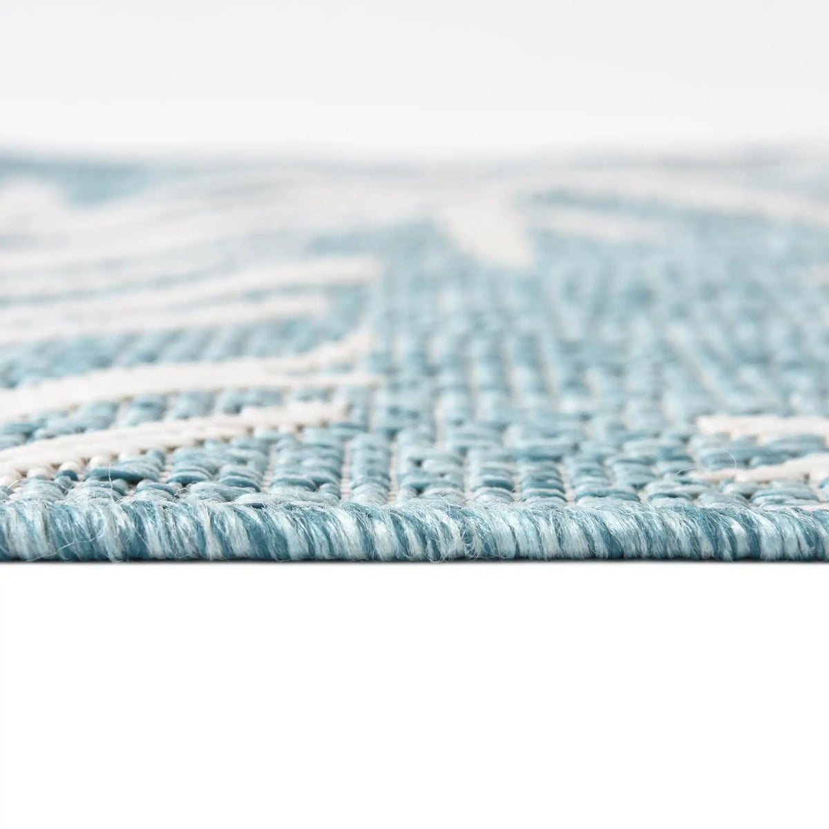 Rechteck Outdoor Teppich Outdoor Botanical in Hellblau von Hadorn™ - Lifestyle Image