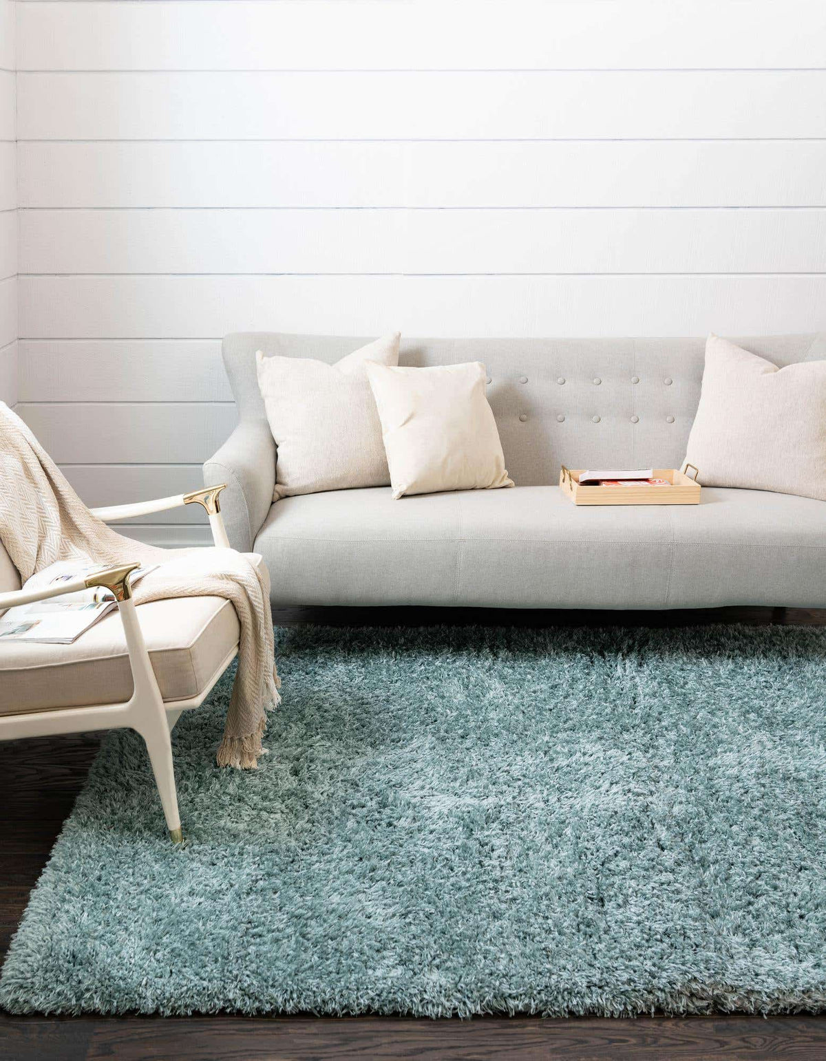 Rechteck Hochflorteppich Infinity Shag in Schieferblau von Hadorn™ - Lifestyle Image