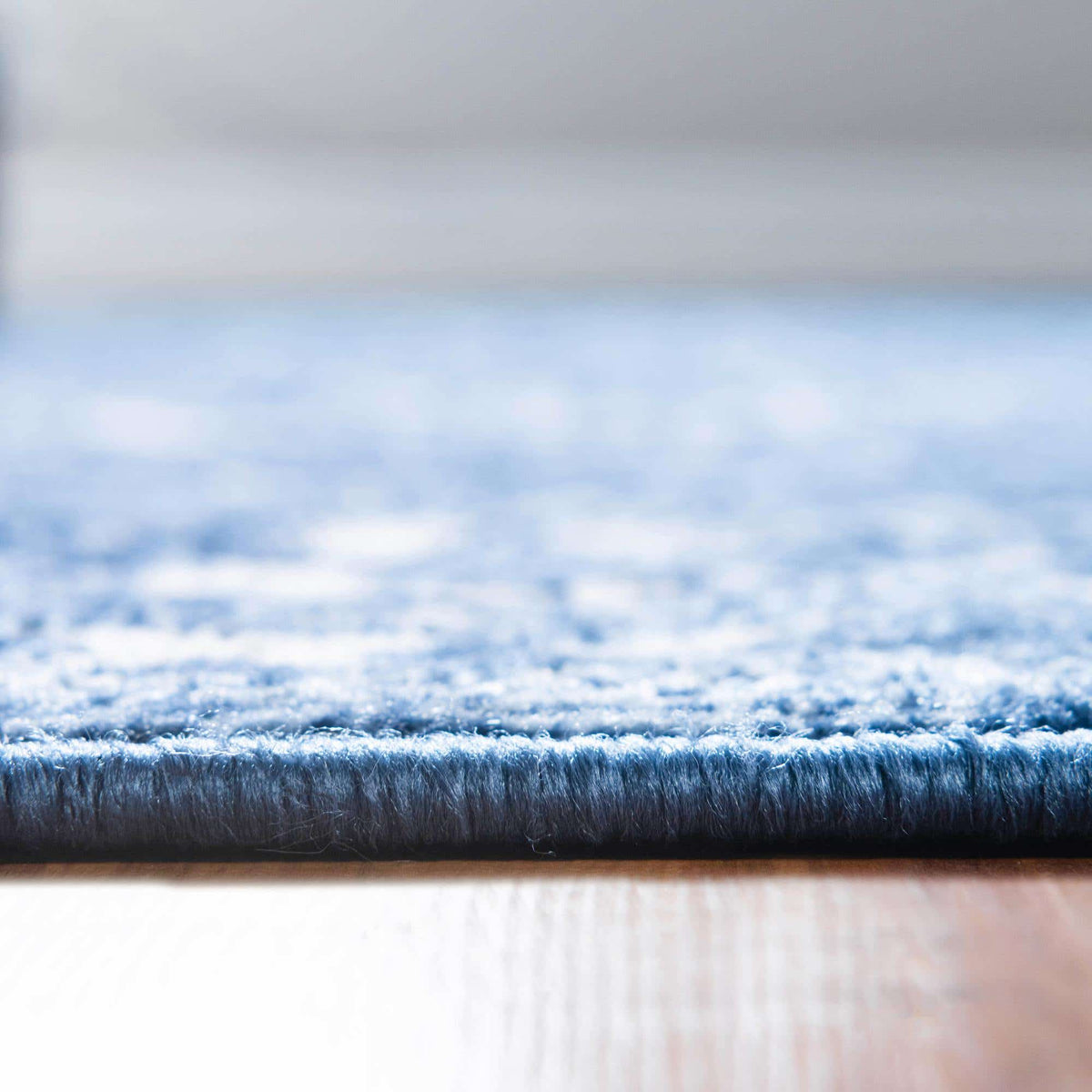 Läufer Teppich Boston in Blau von Hadorn™ - Lifestyle Image