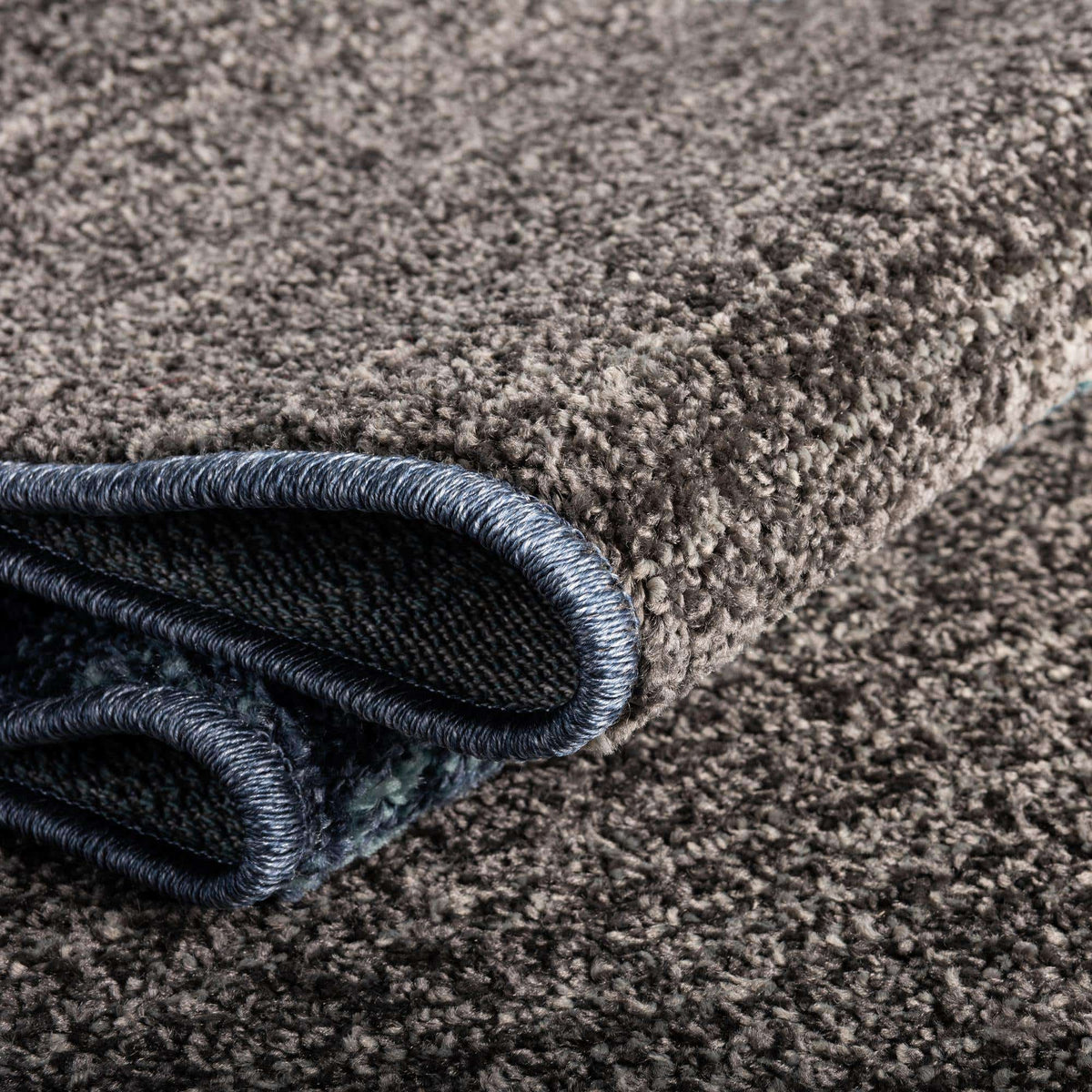 Rund Teppich Harvest in Blaugrau von Hadorn™ - Lifestyle Image
